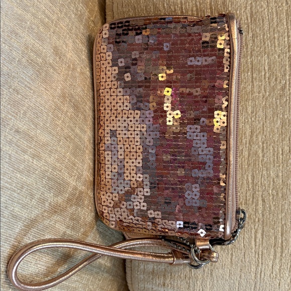 Coach Metallic Pink Tag - Picture 4 of 10